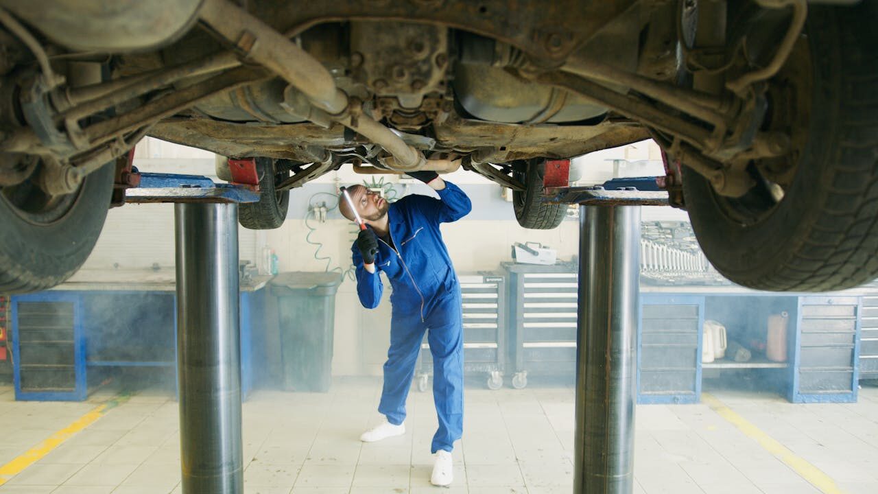Elevate Your Ride with Lift Kits & Custom Suspensions at Dave’s Auto Repair