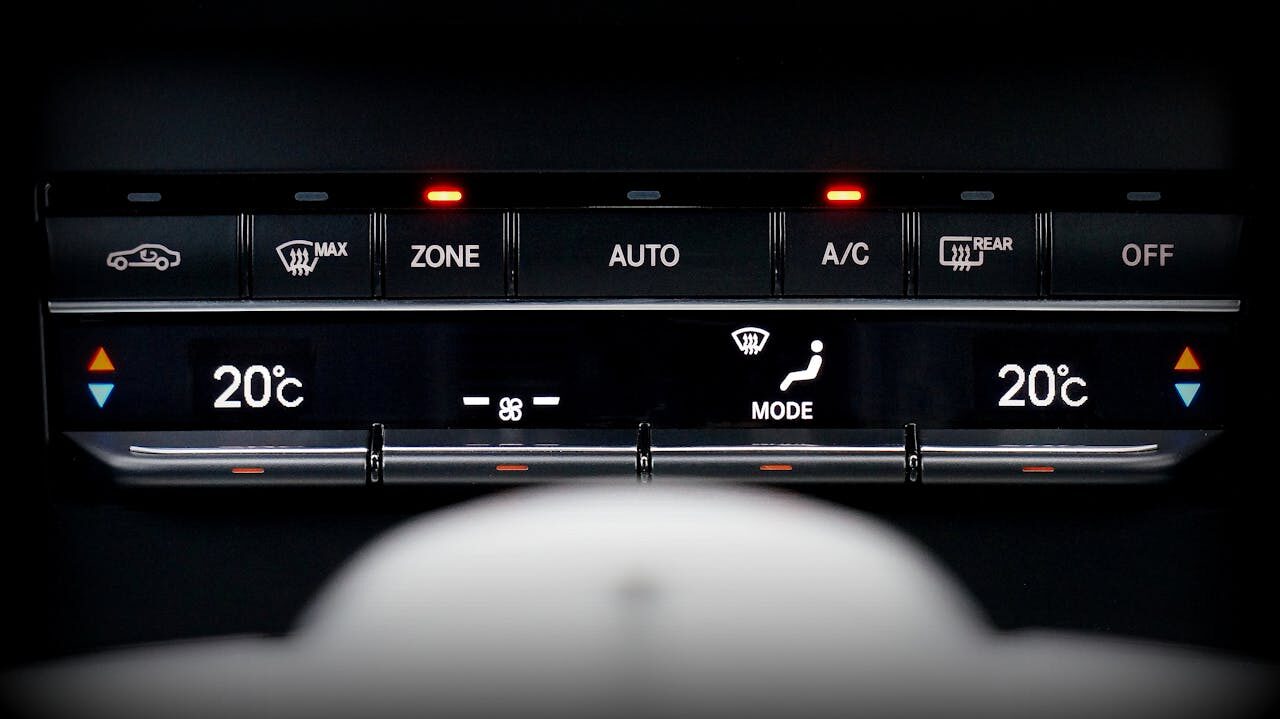 How Sarasota’s Heat Affects Your Car’s AC & What You Can Do About It